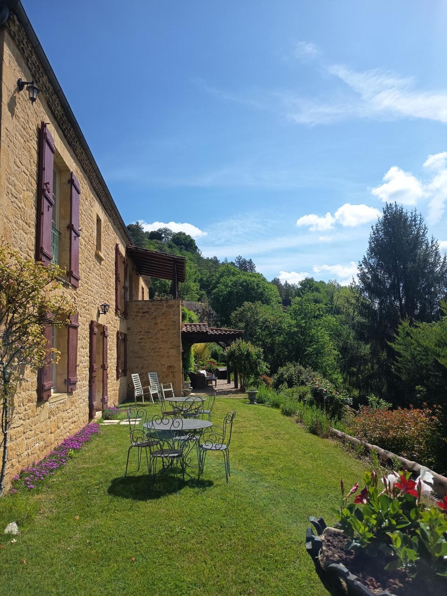 Le Clos Versailles Beynac Buitenkant foto